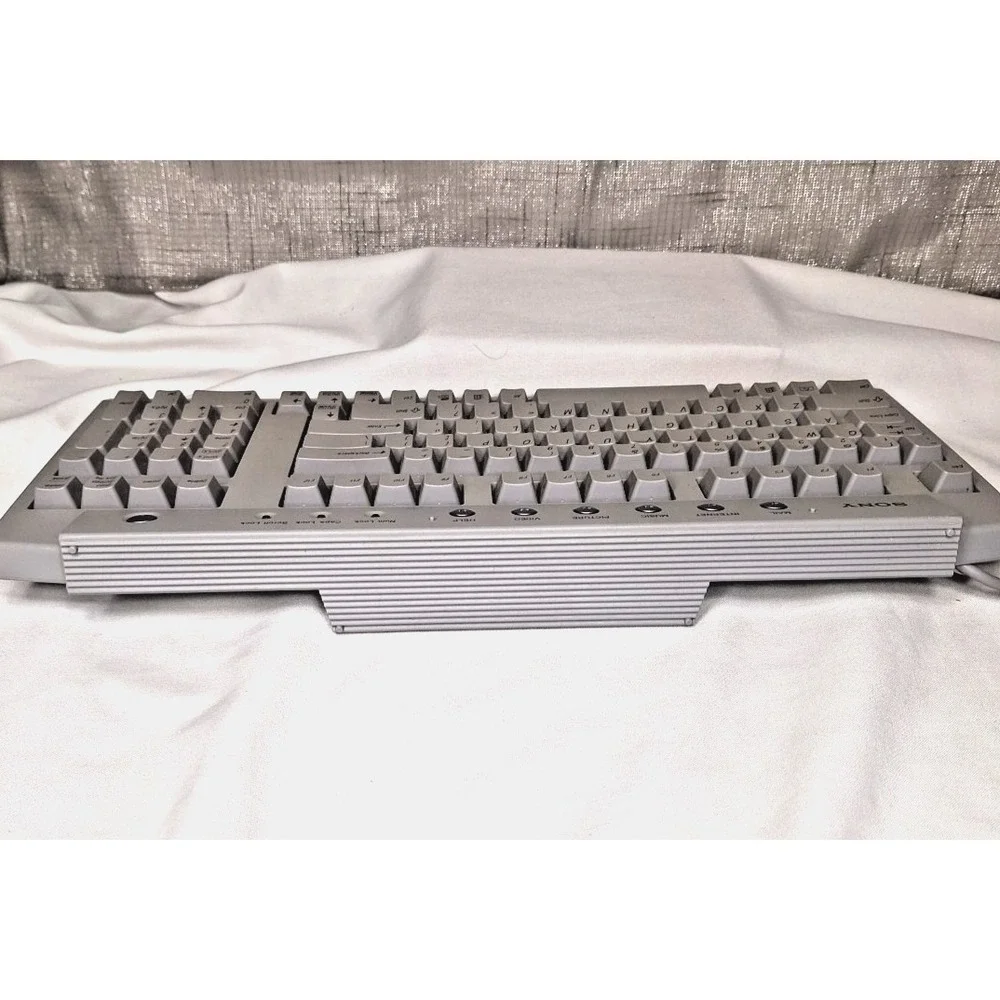 Sony‎ Wired Internet Keyboard PCVA-KB1P/UB PS/2